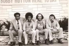 40139358_1084310675069509_1322048701018931200_n